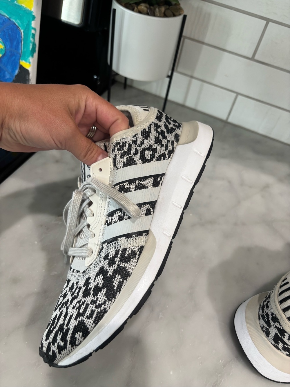 🌸adidas Women's Black and Beige Knit Pattern Sneakers - Picture 5 of 9